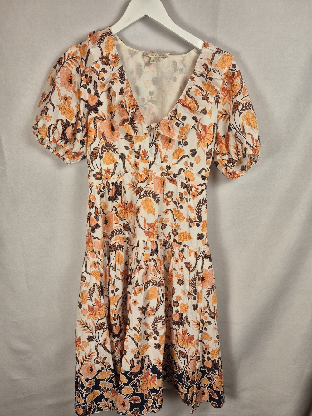 Chelsea & Violet Floral Ruffle V-Neck Puff Sleeve Dress in Peach & Brown Size 6